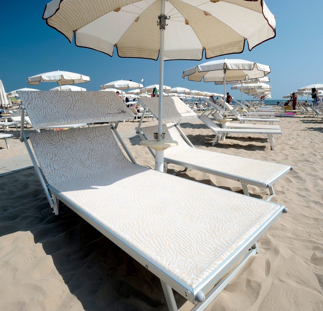 Lettino VIP da spiaggia - Tessitura Selva - arredi e attrezzatura da spiaggia, piscina e giardini